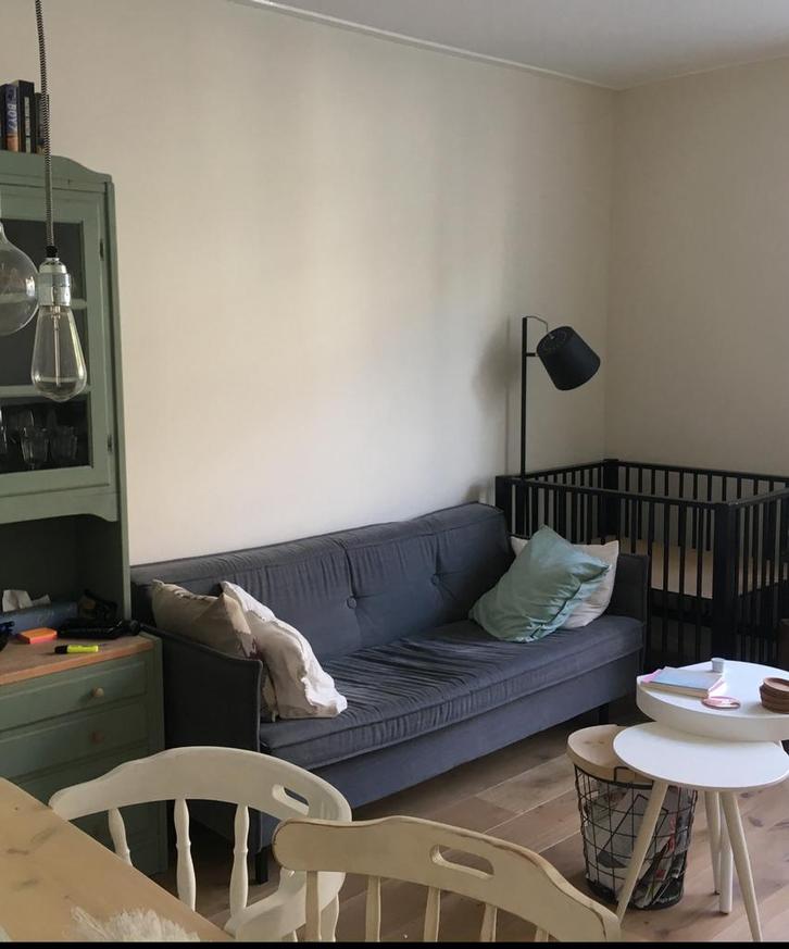 Grijze bank van Zuiver, Huis en Inrichting, Banken | Bankstellen, Gebruikt, Rechte bank, 200 tot 250 cm, 75 tot 100 cm, Stof, Ophalen