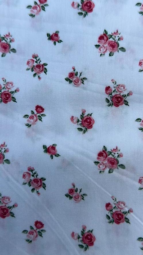 Liberty small roses katoen, Hobby en Vrije tijd, Stoffen en Lappen, Nieuw, Katoen, 120 cm of meer, 30 tot 200 cm, Ophalen of Verzenden