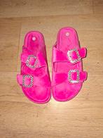 Roze Slippers met Strass Gespen, Kleding | Dames, Slippers, Ophalen of Verzenden, Zo goed als nieuw, Generic