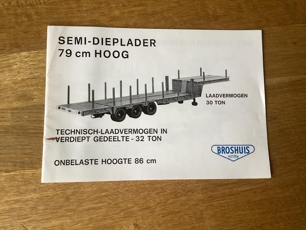 Broshuis Semi-Dieplader en opleggers - Brochure ca.1975, Ophalen of Verzenden, Gelezen, Overige merken