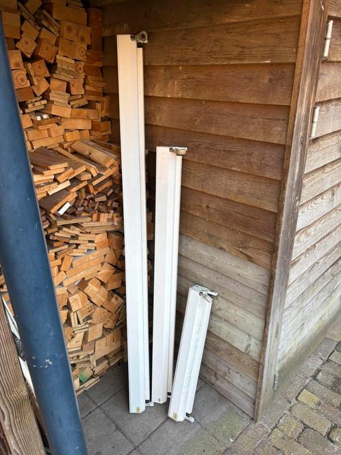 3 screens zandkleurig doek in prima staat, Doe-het-zelf en Verbouw, Rolluiken, Gebruikt, 150 tot 200 cm, Wit, Ophalen