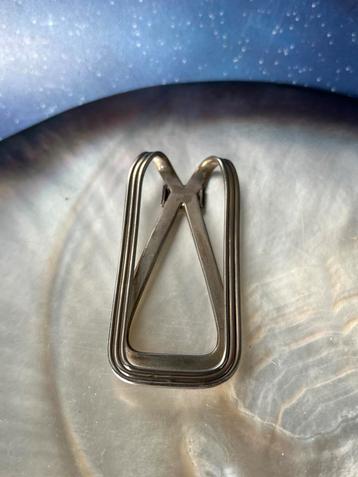 Oude zilveren geldclip beschikbaar voor biedingen