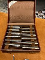 Verzilverd bestek set messen en slijper/opener., Antiek en Kunst, Ophalen of Verzenden