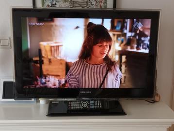 Samsung 32inch. ( 82 cm) Full HD LED TV, type UE32B7020WPXXN beschikbaar voor biedingen