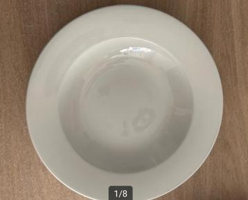 Compleet Churchill borden servies  serie naam profile  beschikbaar voor biedingen