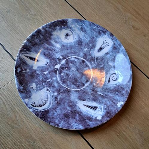 Kunst op Tafel sierbord (blauw-wit), design Esa Blick, Antiek en Kunst, Antiek | Wandborden en Tegels, Ophalen of Verzenden