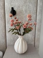 NIEUW Japandi vaas in off white met pom pom kunstbloemen, Ophalen of Verzenden, Nieuw, Binnen