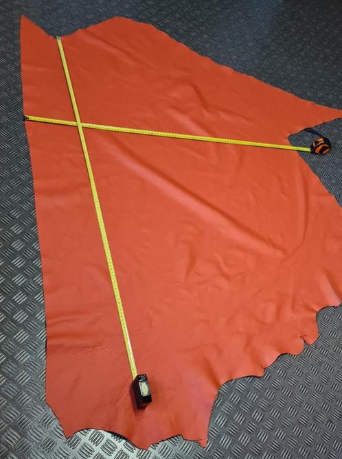 Rund - Leer Orange-mandarijn, Hobby en Vrije tijd, Stoffen en Lappen, Nieuw, Leer of Kunstleer, 30 tot 120 cm, 30 tot 200 cm, Ophalen of Verzenden