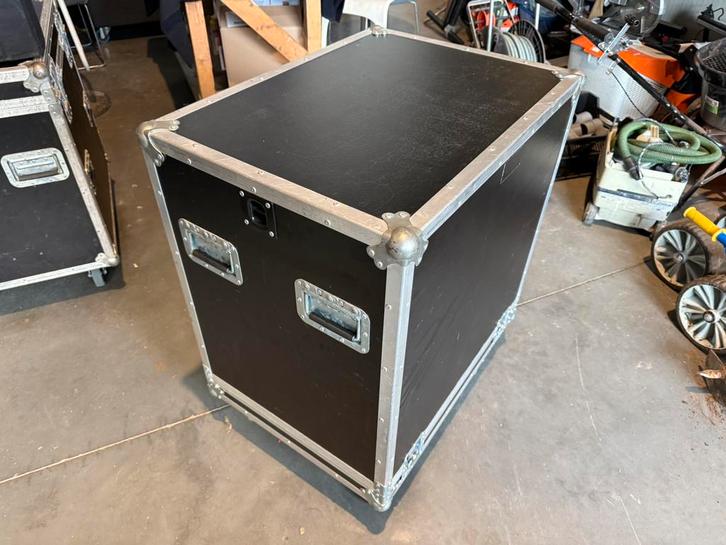 2 nette stolp flightcases, Muziek en Instrumenten, Behuizingen en Koffers, Zo goed als nieuw, Overige instrumenten, Ophalen