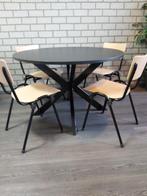 AANBIEDING RONDE TAFELS MET METALEN STERPOOT, Huis en Inrichting, Tafels | Eettafels, Ophalen