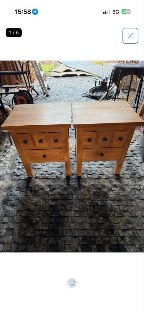 Twee teakhouten nachtkastjes met lades, Huis en Inrichting, Slaapkamer | Nachtkastjes, Gebruikt, 55 tot 70 cm, 45 tot 65 cm, Hout