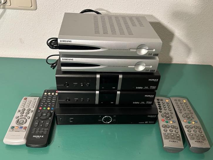 Decoders: Humax (3x) en Samsung (2x), Audio, Tv en Foto, Decoders en Harddiskrecorders, Gebruikt, Decoder, Ophalen of Verzenden