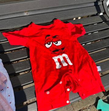 Schattige boxpakje maatje 56/62 beschikbaar voor biedingen