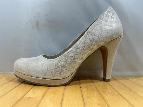 Marco Tozzi, maat 41 elegante pumps op plateau, Kleding | Dames, Schoenen, Nieuw, Pumps, Wit, Verzenden
