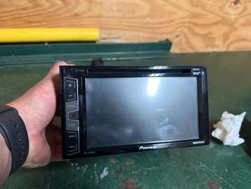 Pioneer AVH-X3700DAB  dab+ Applecarplay androidauto beschikbaar voor biedingen