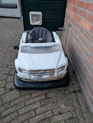 Loopauto wit beschikbaar voor biedingen