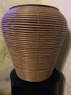 Mooie rotan plantenpot, Tuin en Terras, Bloempotten, Ophalen of Verzenden, Zo goed als nieuw, Rond, Overige materialen
