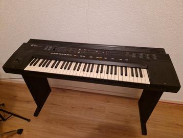 Roland KR-100 Digitale Keyboard - Vintage Synth! beschikbaar voor biedingen