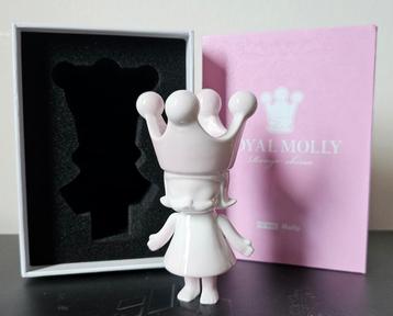 MEGA ROYAL MOLLY 100% Rouge·china -
Pop Mart (origineel) beschikbaar voor biedingen