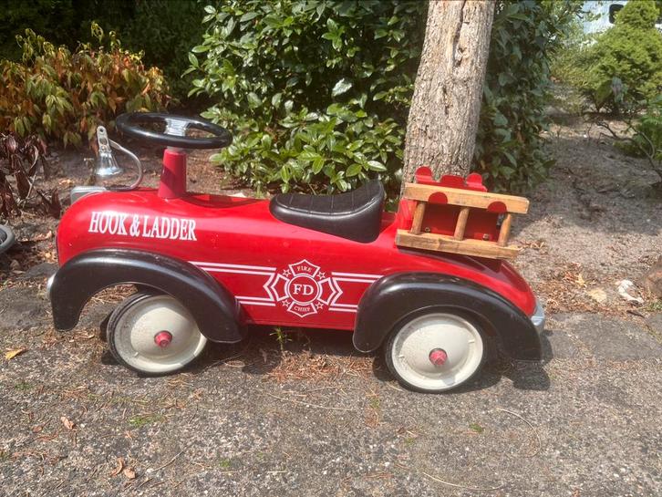 Loopauto brandweer en race wagen, Kinderen en Baby's, Speelgoed | Buiten | Voertuigen en Loopfietsen, Gebruikt, Loopvoertuig, Ophalen