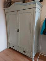 Antieke grenen kledingkast, in mintgroene krijtverf, Antiek en Kunst, Antiek | Meubels | Kasten, Ophalen