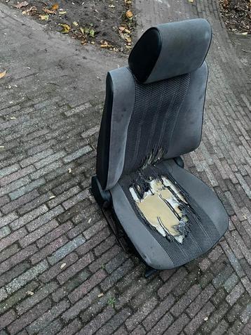 Bmw e30 bestuurders stoel sedan / 4 deurs beschikbaar voor biedingen
