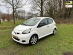Toyota Aygo 1.0-12V Access, Voorwielaandrijving, Stof, Zwart, 4 stoelen