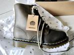 Dr. Martens - 1460 - 8 eye- Serena - Mt. 38 - Olive - NIEUW, Kleding | Dames, Nieuw, Groen, Lage of Enkellaarzen, Ophalen