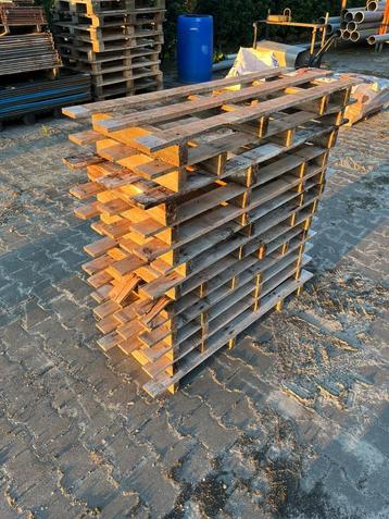 Pallets beschikbaar voor biedingen