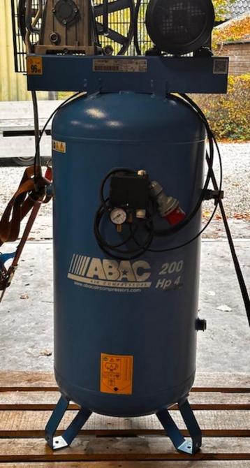 Abac compressor 4 pk verticaal beschikbaar voor biedingen