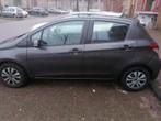 Toyota Yaris 1.0 12V Vvt-i 5DR 2012 Grijs, Auto's, Toyota, Te koop, Zilver of Grijs, Geïmporteerd, 5 stoelen