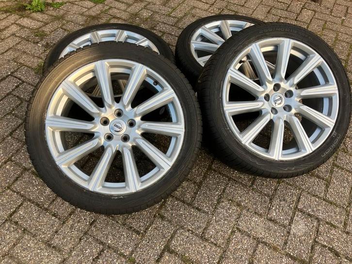 19 inch velgen Volvo S90 V90 V60CC winter banden, Auto-onderdelen, Banden en Velgen, Banden en Velgen, Winterbanden, 19 inch, 255 mm