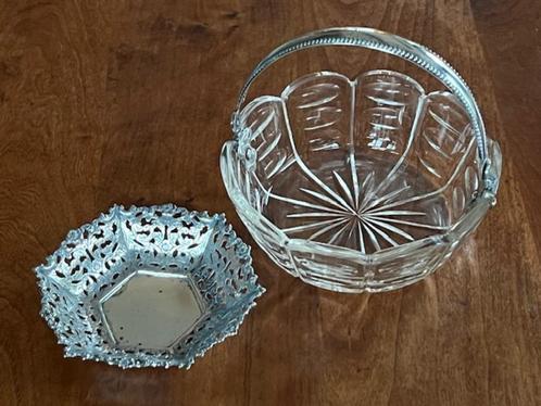 PASTILLEBAKJE, BONBON HENGSELBAKJE OLIJF/ZILVER, Antiek en Kunst, Antiek | Goud en Zilver, Zilver, Verzenden