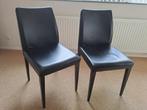Twee zwart leren stoelen van Poltrona Frau, Huis en Inrichting, Stoelen, Ophalen, Gebruikt, Twee, Zwart