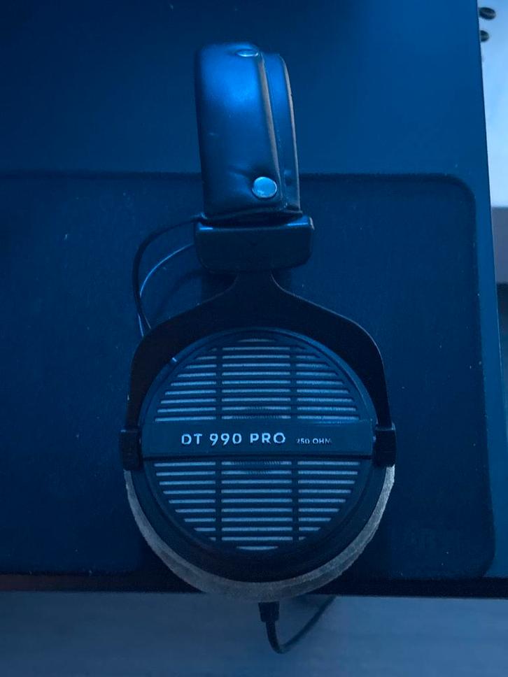 Beyerdynamic DT 990 Pro Studio Koptelefoon, Computers en Software, Headsets, Gebruikt, Over-ear, Bedraad, Volumeregelaar, Ophalen of Verzenden