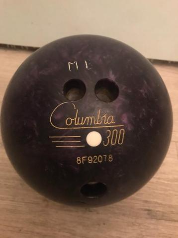 Bowlingbal Paars Columbia 300 Vintage witte stip. beschikbaar voor biedingen