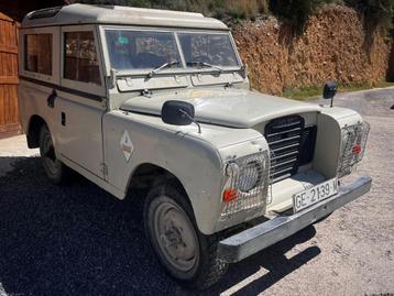 Land Rover 88, 7 zitplaatsen, bj 1980, oldtimer, apk ok beschikbaar voor biedingen