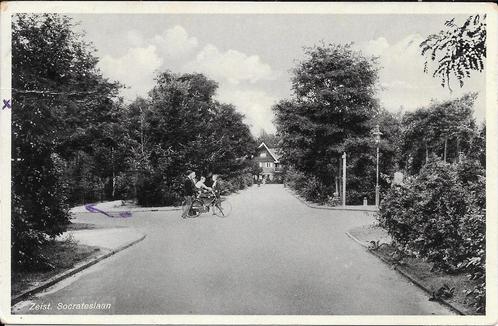 Zeist, Socrateslaan met jongens op hun fiets. 1941, Verzamelen, Ansichtkaarten | Nederland, Gelopen, Utrecht, 1940 tot 1960, Ophalen of Verzenden