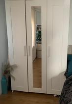 IKEA BRIMNES kledingkast met 3 deuren en spiegel, Ophalen, Kunststof, 100 tot 150 cm, Zo goed als nieuw
