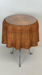 Rotan tafelkleed bijzettafel Wicker Ghost Drapery Table, Antiek en Kunst, Kunst | Designobjecten, Ophalen