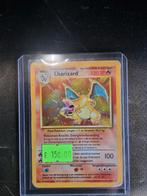 Charizard base set NL 4/102 zeer beschadigd, Ophalen of Verzenden, Zo goed als nieuw