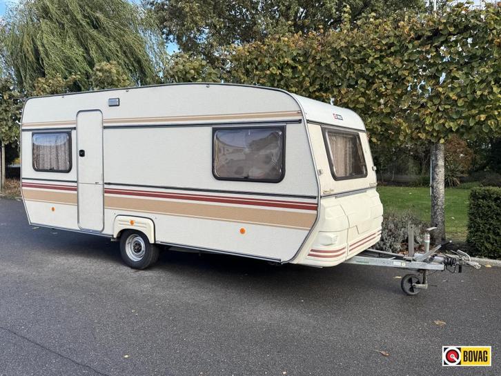 Wilk Stern 490 Originele oldtimer van bj 1985 met 4 sl.pl, Caravans en Kamperen, Caravans, Bedrijf, tot en met 4, 750 - 1000 kg