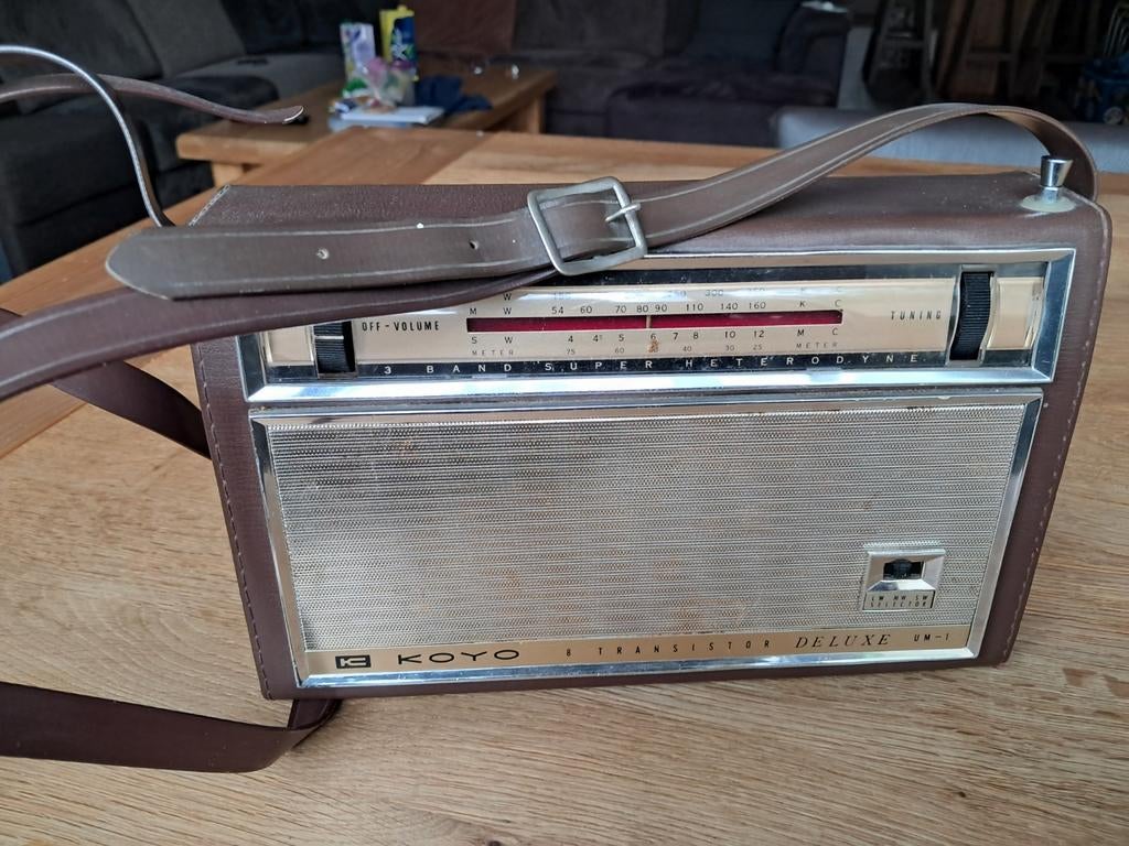 Antiek vintage radio koyo 8 transistor de luxe um-1 3 bands, Ophalen of Verzenden, Audio en Video