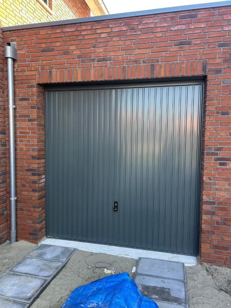 Hormann garagedeur, Ophalen, Metaal, 120 cm of meer, 215 cm of meer