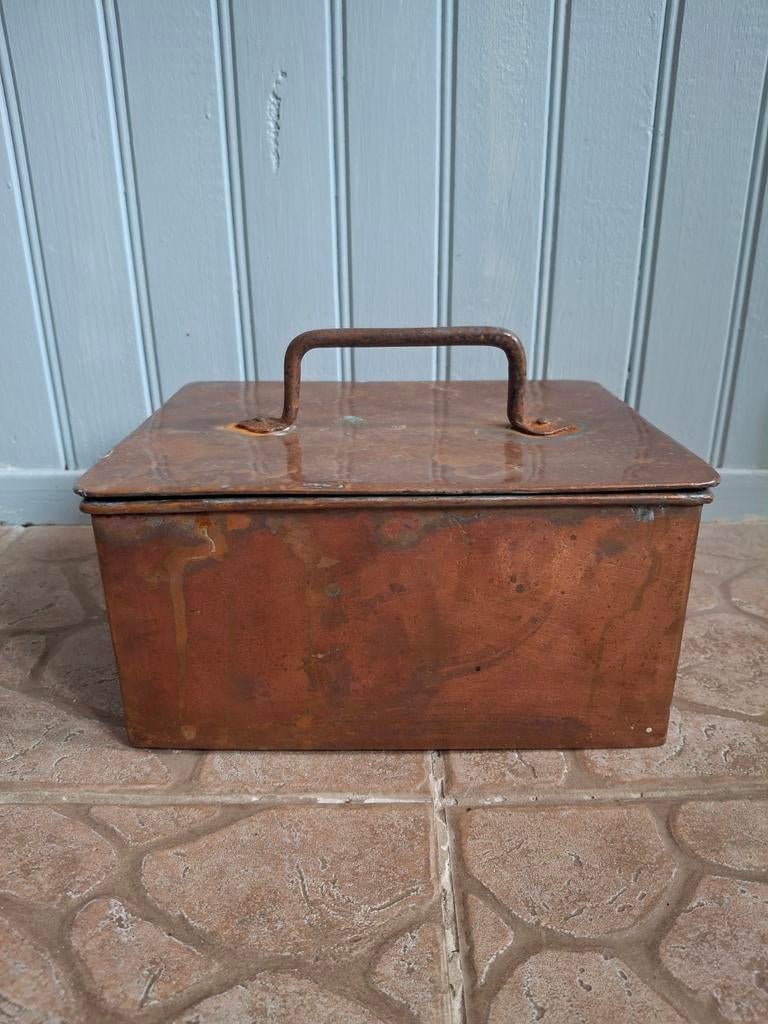 Vintage koperen kist uit Frankrijk met handvat, Antiek en Kunst, Antiek | Koper en Brons, Ophalen of Verzenden