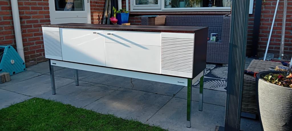 Philips 22RF800 radiomeubel, Ophalen