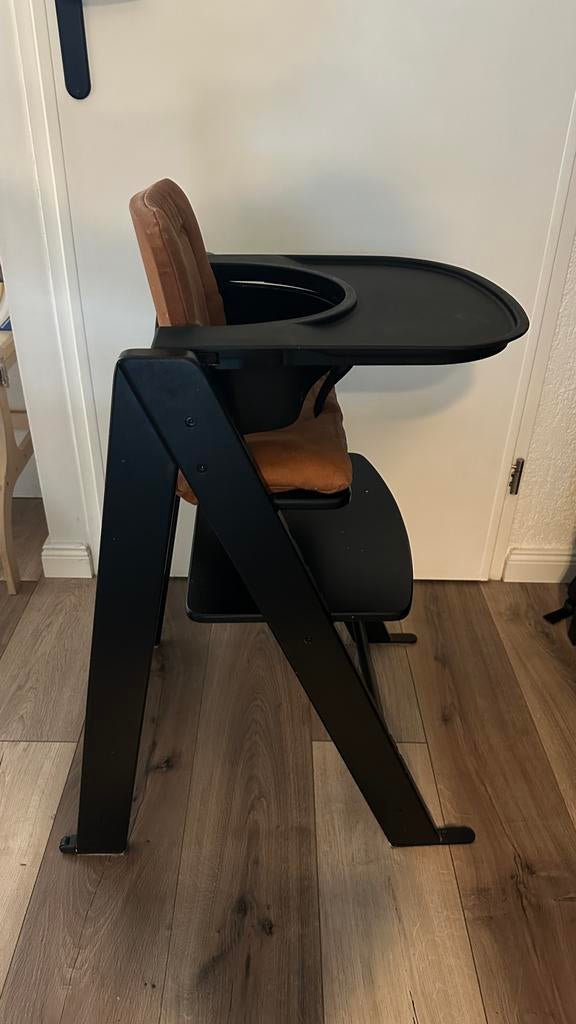 Kidsmill kinderstoel + newborn set + eetblad, Ophalen, Gebruikt, Meegroeistoel, Afneembaar eetblad