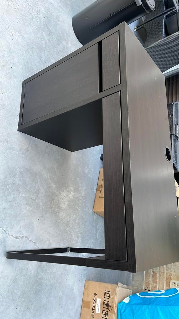 Bureau, Huis en Inrichting, Bureaus, Ophalen, Zo goed als nieuw