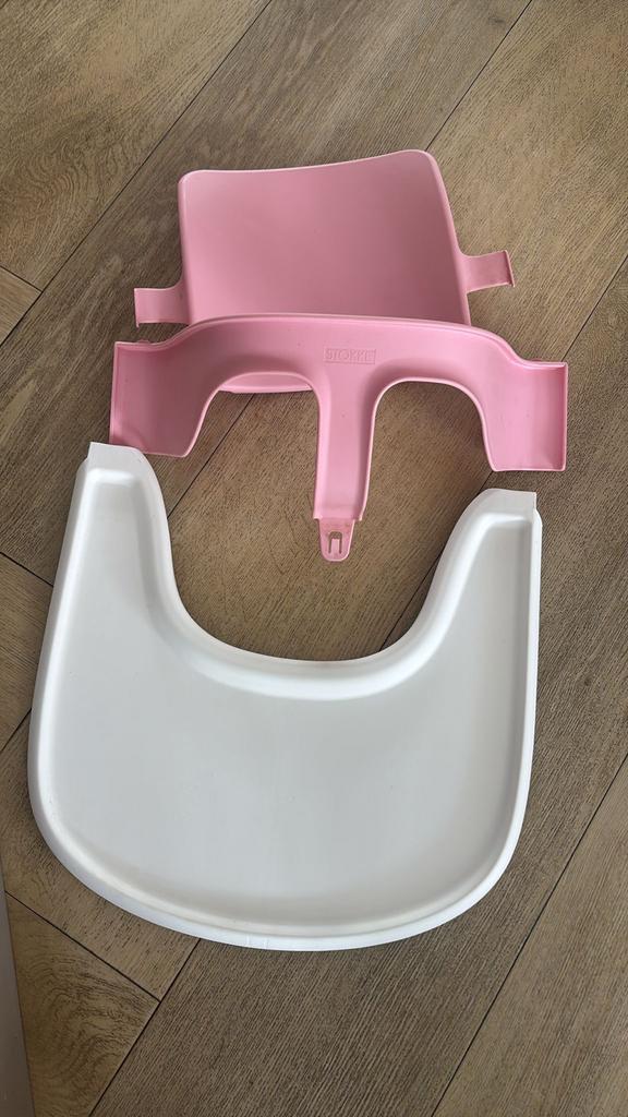 Stokke Tripp Trapp eetblad en babyset roze/wit, Ophalen, Zo goed als nieuw, Meegroeistoel, Afneembaar eetblad