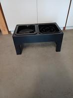 Kleine voer en drinkbak zwart, Ophalen, Verstelbaar, Zo goed als nieuw